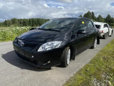 Toyota Auris 1.6VVT-i-11 vendido en piezas