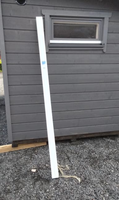 Weiße Abdeckleiste 12x42x2200 mm, 12 Stück pro Packung
