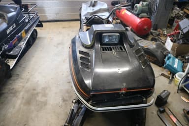 Lynx GLX 5900 Schneemobil von 1984 als Ersatzteile