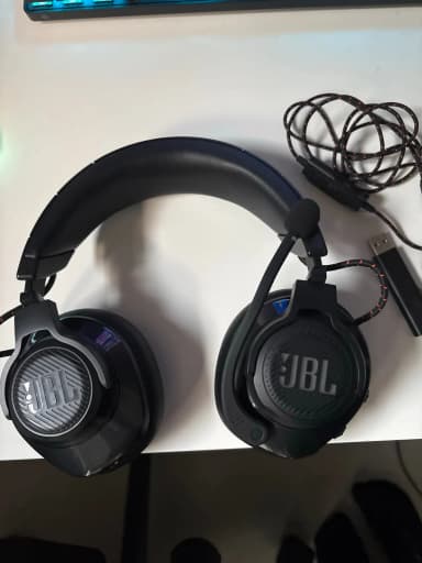 JBL Quantum 600 kabellose Kopfhörer in gutem Zustand