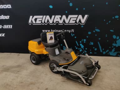 Cortacésped frontal Stiga Park 300 LC 2026 con motor de gasolina