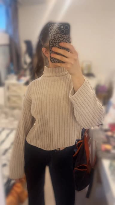 Suéter de cuello alto cálido y lindo talla M, apto para S