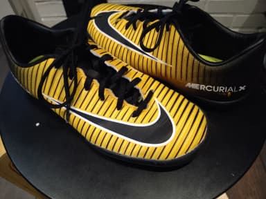 Zapatillas de futsal para niños talla 33,5