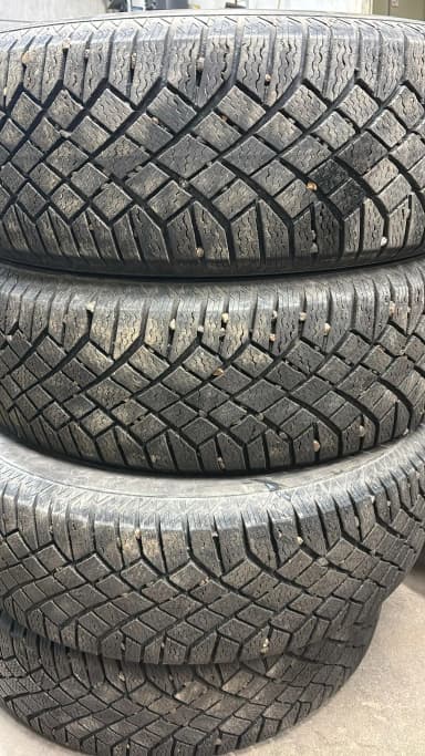Neumáticos de invierno Continental 7 215/65r17 con poco uso