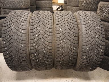 Set of 4 Nokian Hakkapeliitta 8 SUV tires 225/65R17 with good tread