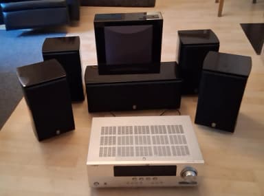 Receptor AV Yamaha HTR-6230 natural sound con altavoces