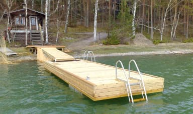Installert betongpontongkai 2,5 m x 6,0 m med dekkelement