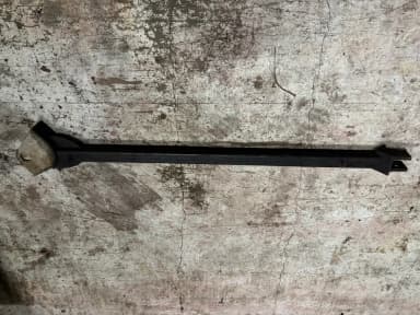 Pluma para excavadora en venta con IVA incluido en Finlandia