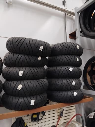 Neumáticos Metzeler 130/70-11 para scooters y mopeds