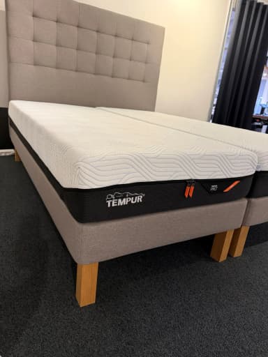 Colchón TEMPUR Pro Firm 90x200x21cm con estacionamiento gratuito