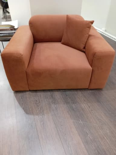 Cómodo sillón Uno con diseño elegante a precio rebajado