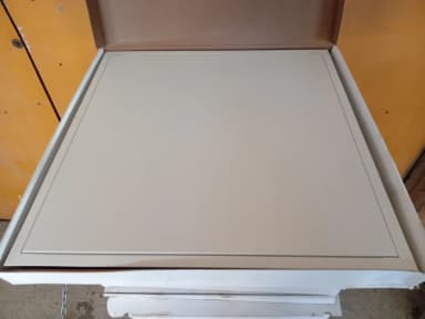 Großes Angebot an Klapp-Inspektionsluken und Abdeckungen für 500x500 Öffnungen