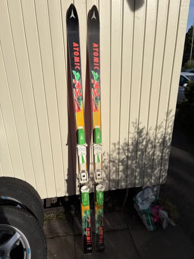 Esquís Atomic ARC Tricomp 185 cm con fijaciones incluidas