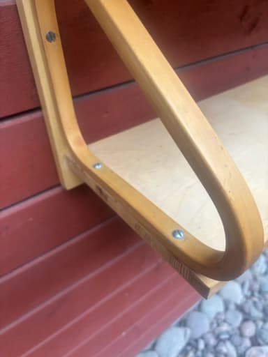 Artek Regal mit drei Ablagen aus den 50er-60er Jahren mit Gebrauchsspuren