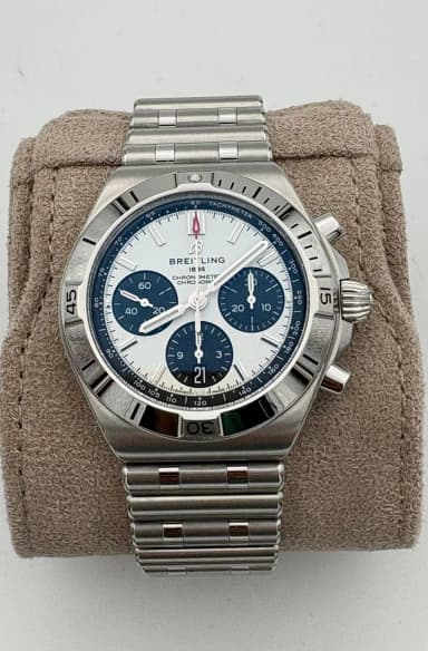 Breitling Chronomat 42 B01 Panda Armbanduhr in neuwertigem Zustand