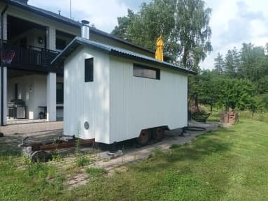 Trailerbadstue med garderobe fra 2023 i god stand