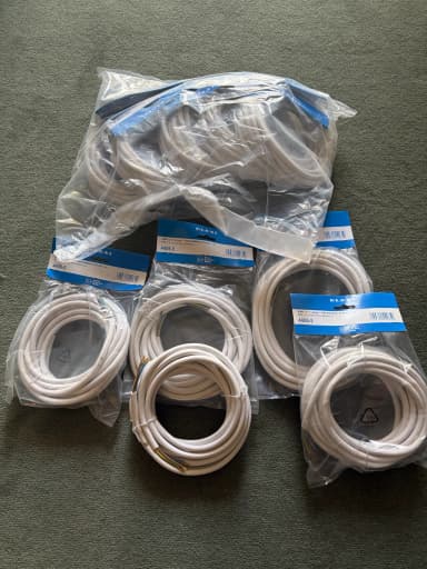 Neue MMJ 3x1,5 mm² Elektrokabel in 5 m Stücken, 240 Stück