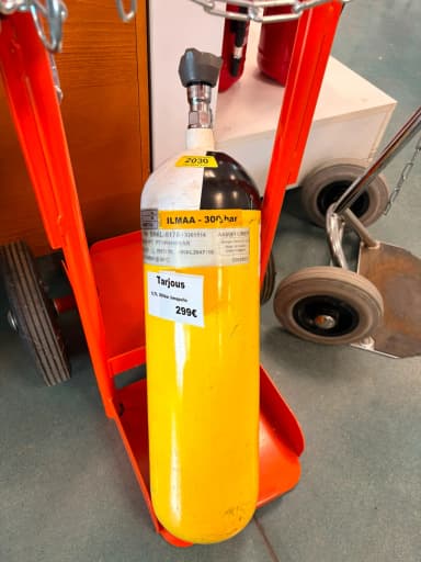 Komposit-6,7L-300bar-Atemluftflasche mit Prüfgültigkeit bis 05/2025
