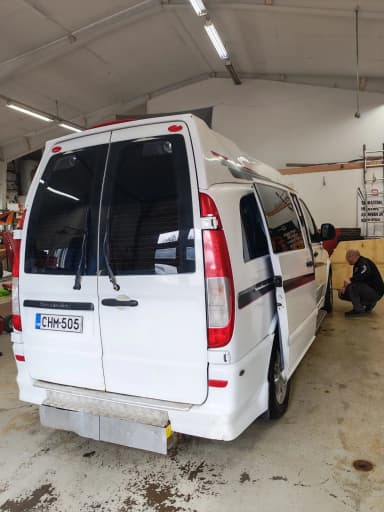 Hydraulischer Rollstuhllift für MB Vito Minibus zur Montage