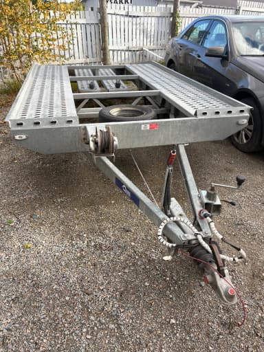 Remolque para coche Blyss 2m x 4m 2700kg año 2019