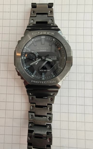 Neue Casio G-Shock GM-B2100BD Herrenuhr aus Edelstahl