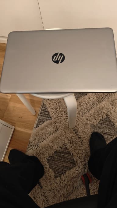 HP 17-Zoll Laptop mit nur wenigen Stunden Nutzung in sehr gutem Zustand