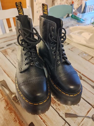 Dr. Martens Sinclair Black Milled Nappa boots size 38