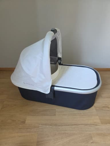 UPPAbaby vaunukoppa valkoinen/musta erinomaisessa kunnossa
