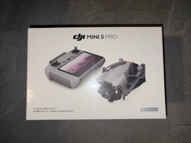 DJI Mini 5 Pro Drohne mit Fly More Kit und RC2 Controller