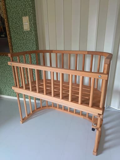 Babybay Holz-Beistellbett mit abnehmbarem Frontteil