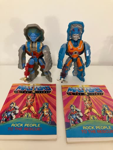 Figuras Masters of the Universe Rokkon y Stonedar con minicómic de 1986