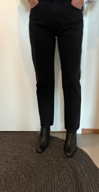 Toteme svarte jeans størrelse 27/30 lite brukt