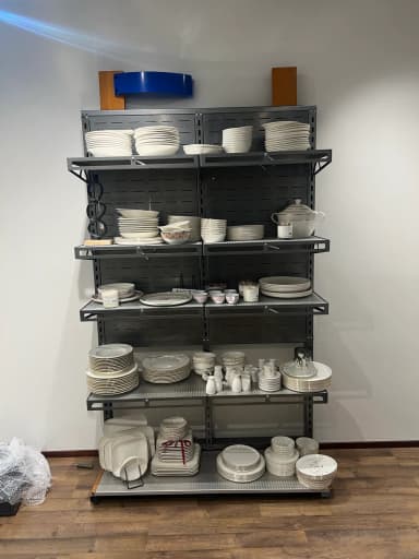 Estantería metálica resistente con estantes de aluminio