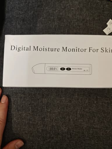 digitaler hautfeuchtigkeitsmesser mit display und etui