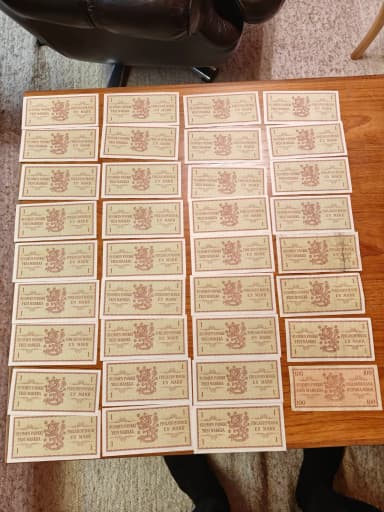 Set aus 35 aufeinanderfolgenden 1mk- und einer 100mk-Banknote von 1957 und 1963