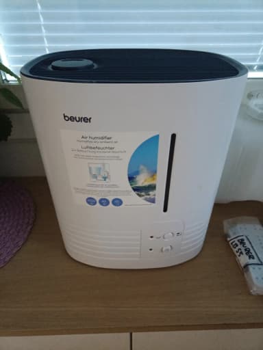 Humidificador de aire Beurer LB55 blanco con tanque de agua extraíble