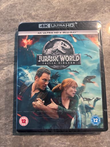 Jurassic World Fallen Kingdom 4K Ultra HD und Blu-ray Set