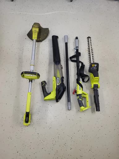 Herramientas de jardín Ryobi 18V con recortadora, cortasetos y soplador