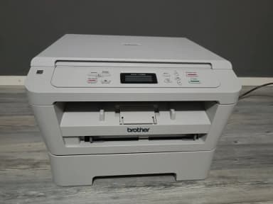 Brother Laserdrucker mit Scanner in gutem Zustand