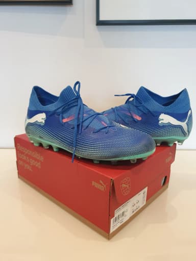 Puma Future 7 Match MG Jr Fußballschuhe Größe 38,5 für Jugendliche