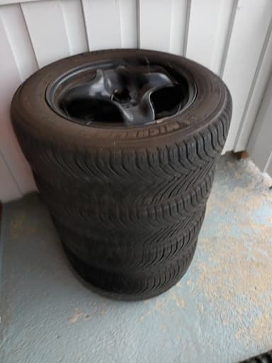 Llantas Opel Corsa con neumáticos Michelin Crossclimate
