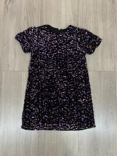 Name it schwarzes Paillettenkleid Größe 134 in gutem Zustand