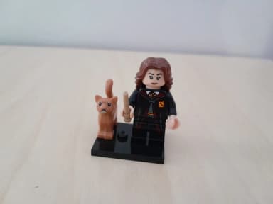 Lego Harry Potter Hermione-minihahmo ensimmäisestä sarjasta
