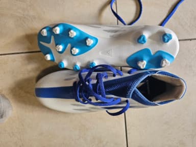 Adidas shoes in size 41 ⅓, tried on only