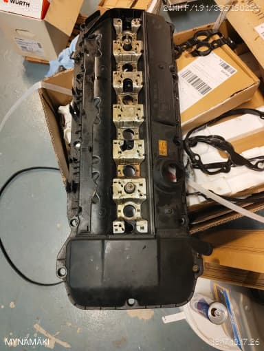 Tapa de válvula M52 usada en buen estado