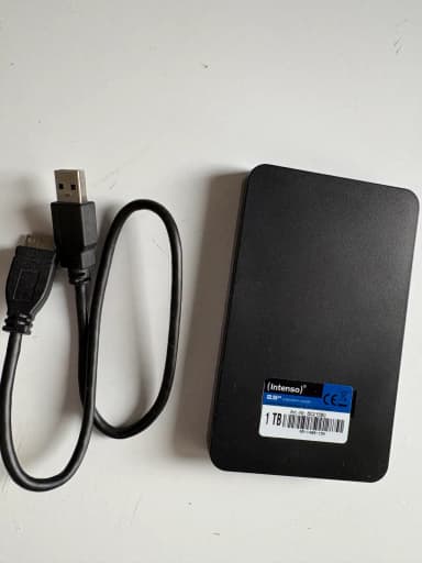 Intense externe 1TB Festplatte in gutem Zustand