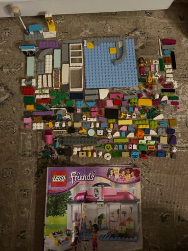 Bloques y figuras LEGO Friends para construir