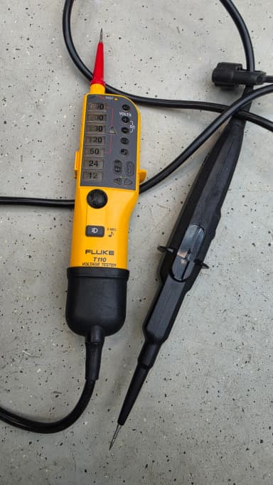 Fluke T110 Spannungsprüfer in Kiviniemi Kellon erhältlich
