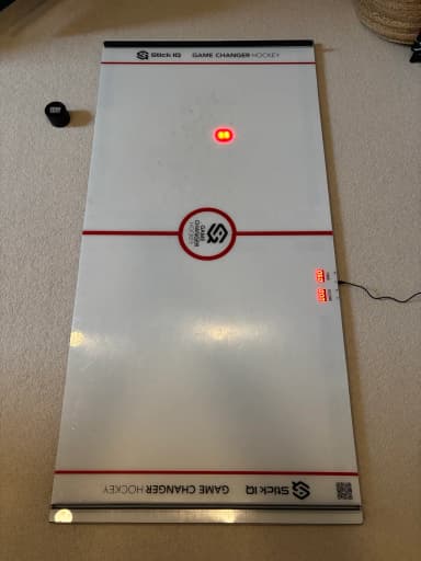 Simulador de manejo de puck de hockey con accesorios para futuros talentos