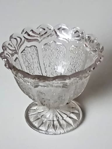 Rara bombonera de cristal inglés victoriano del siglo XIX